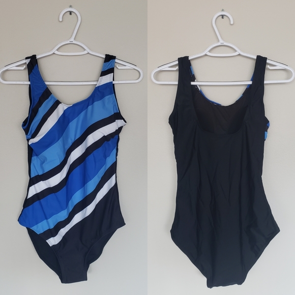 ⚠️3/$15 One Piece Swimsuit Monokimi Navy Stripe - Picture 4 of 6